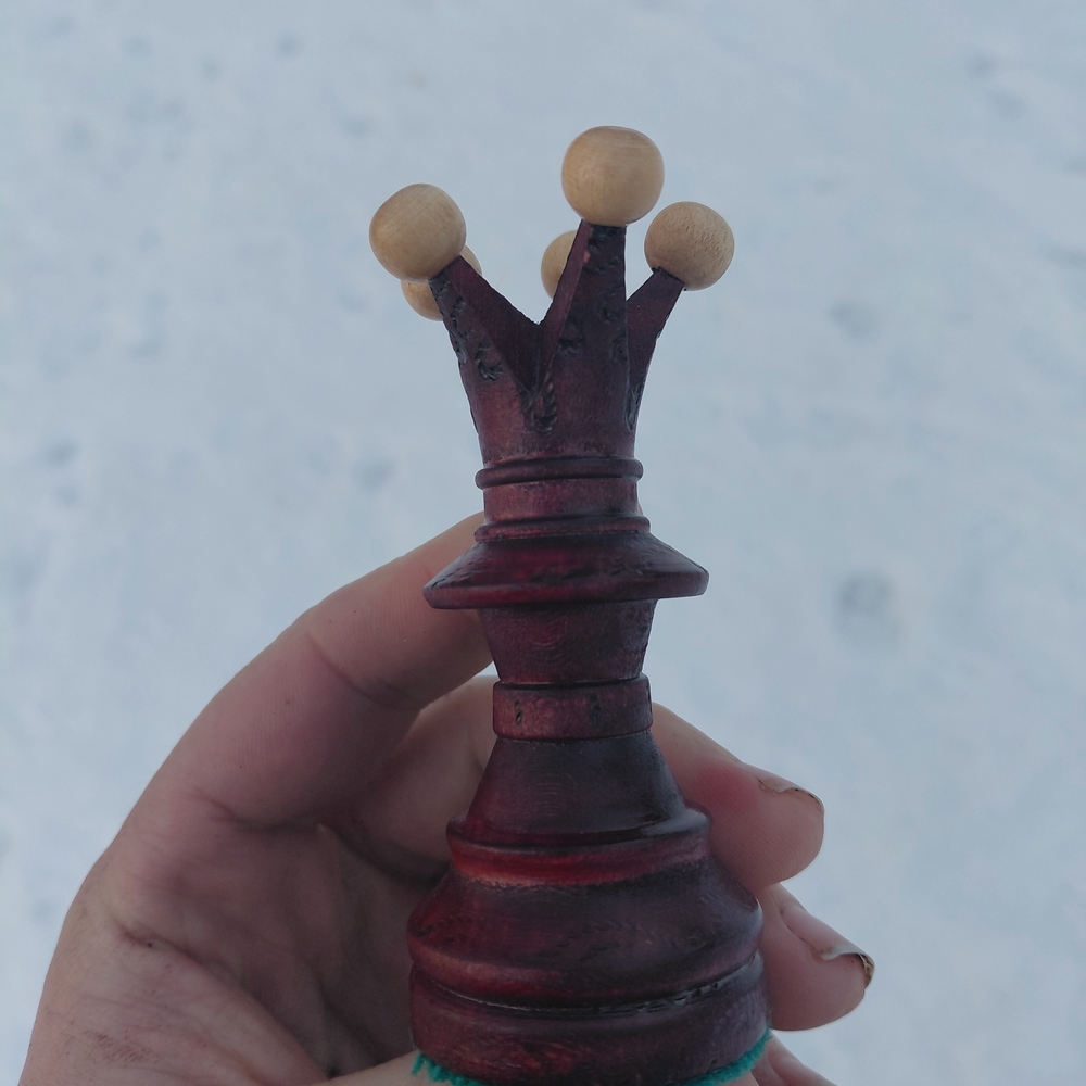 Ambassador queen chess piece, Replacement Piece- queen Replacement  Rose Wood DS